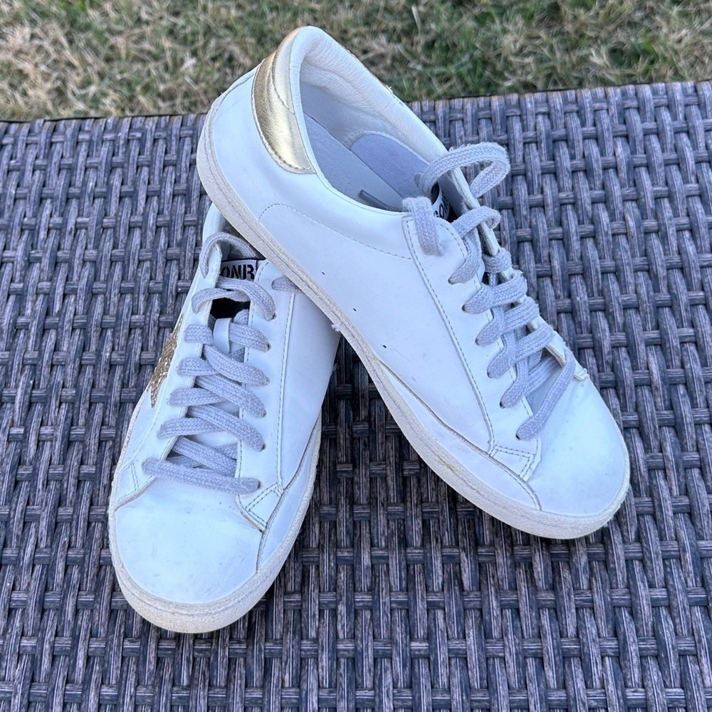 ✨ Glamorous Vintage Sequins Sneakers ✨